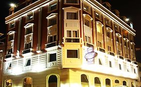 โรงแรมโกลเดน ฮอร์น
